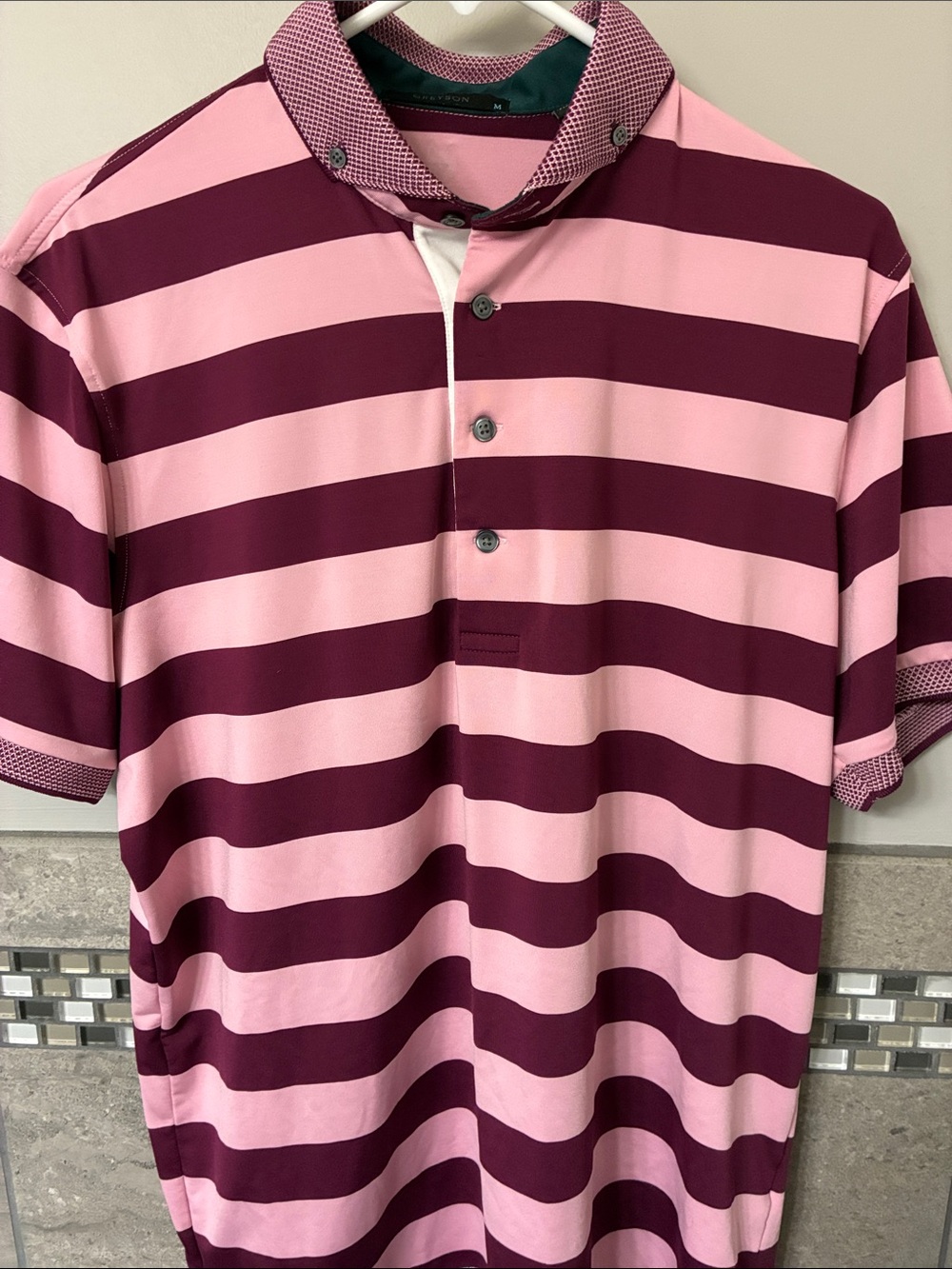 Men's Greyson golf Pink and Burgundy Striped Polo Shirt size medium